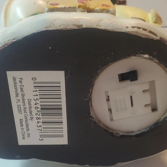 Vintage Tall Snowman & Dog Hugging Antique Lamppost Lighted Resin Figurine 8.5" - Picture 5 of 8